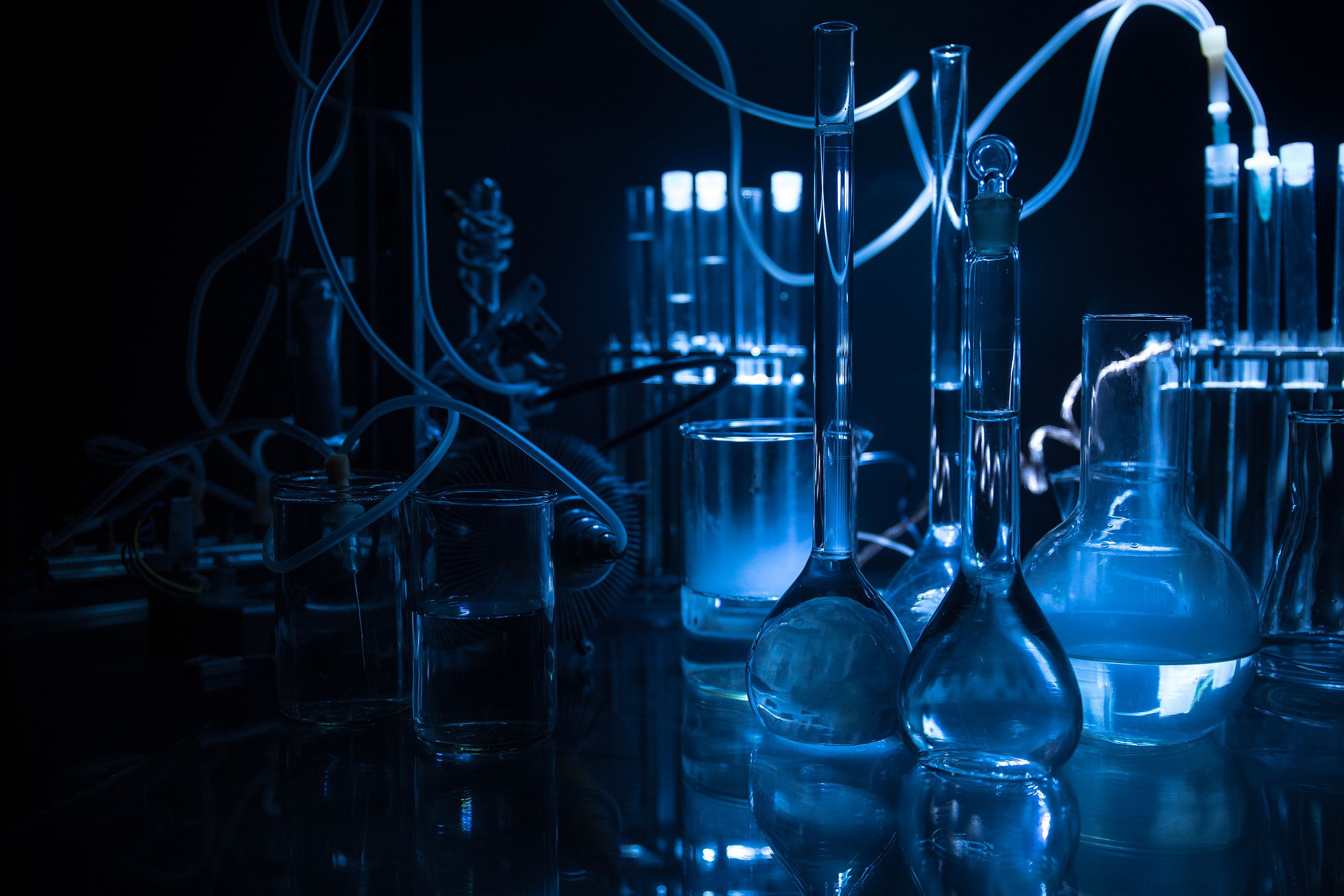 Acids in glassware and flasks in the chemical laboratory